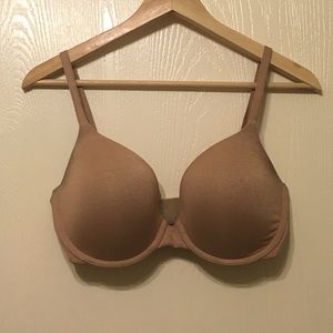 Nude Victoria’s Secret t-shirt bra